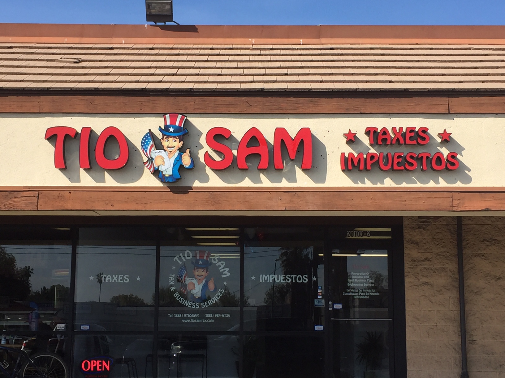 Channel Cut LED Signage For Winnetka Store Tio Sam Logo