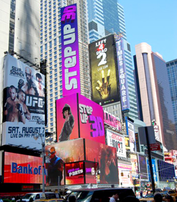 Digital Signage The American Eagle Store Times Square step up